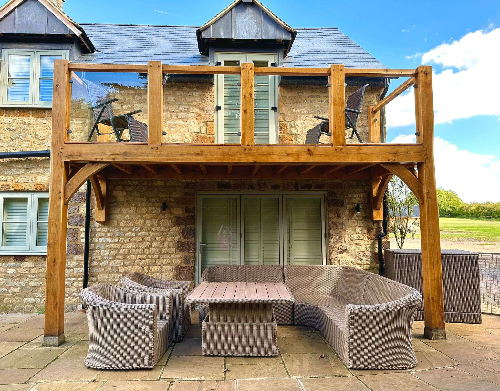 Garden Buildings - Rural Oak